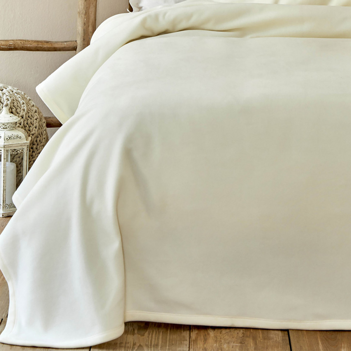 Karaca Home Puffy Ekru Polar Tv Battaniyesi Karaca Home